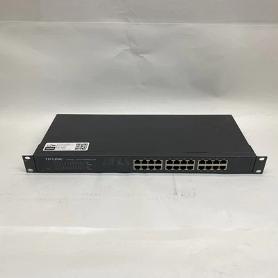 24-Port Fast Ethernet Switch Rackmount TP-Link TL-SF1024 10/100Mbps RJ45 - Image 1 of 4