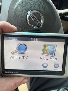 Garmin nüvi 1450 Silver Portable 5" Touch Screen Bright Display GPS Navigator - Picture 1 of 3