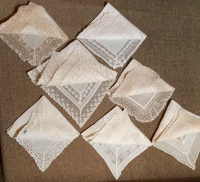 LOTE de 7 PAÑUELOS VINTAGE Bordes de encaje profundo c. 1910 lino hecho a mano detalle Foto 1 de 4