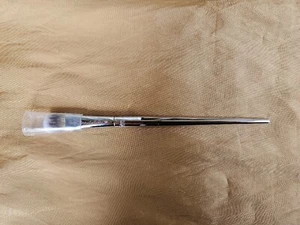 NEW IT Cosmetics No 216 All Over Shadow Brush - Picture 1 of 3