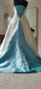 ♥NEU, Designer Brautkleid türkis exclusiv, Schleppe OP 1299€, Gr.34, Stickerei - Bild 1 von 10