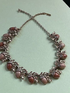Vintage Antique Goldtone Acorns w Faux Wood Cabs Necklace - about 16 inches in - Picture 1 of 13