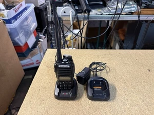 BaoFeng UV-82 Dual Band FM Radio 136-174MHz VHF & 420-450MHz UHF w/ 2 x BASES - Picture 1 of 6