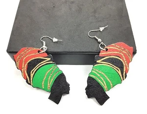 Pendiente colgante de madera RASTA África One Love Reggae Marcus Garvey Irie africano - Imagen 1 de 6