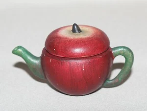 Tetera de cerámica en miniatura roja manzana 1 3⁄4"" de alto - Imagen 1 de 8