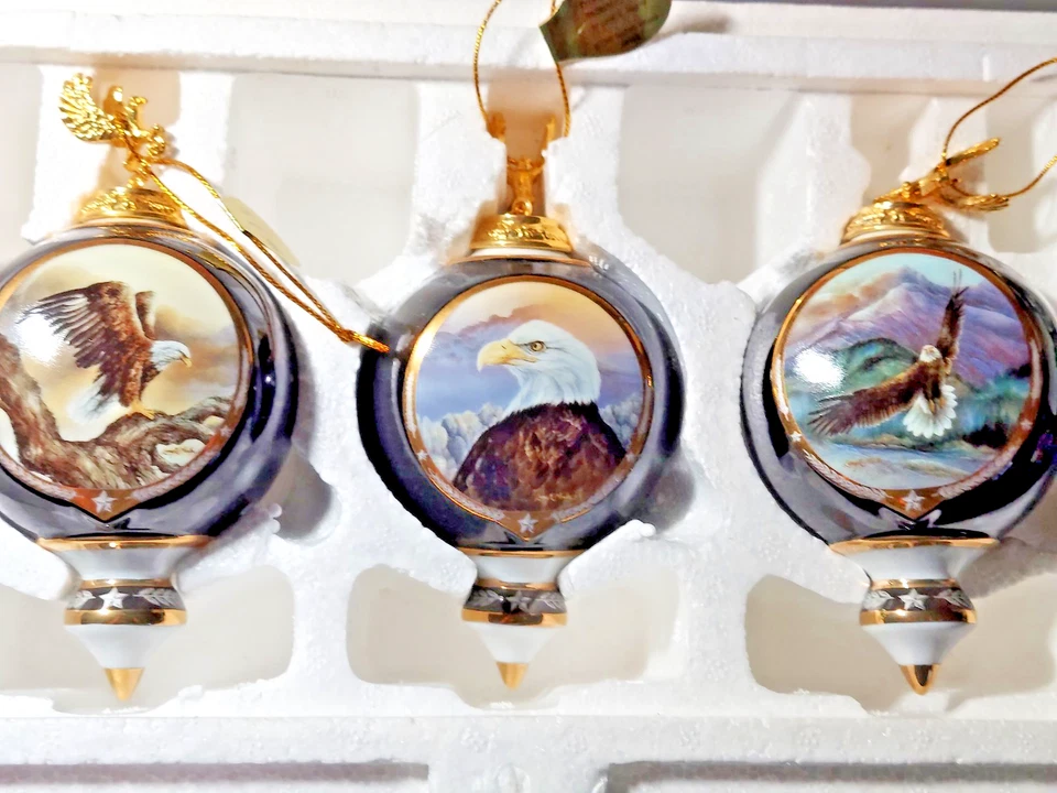 Bradford American Eagle 1999 adornos de porcelana paquete de 3 Foto 1 de 2