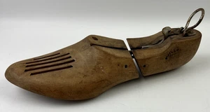 Vintage Miller Cam Co Wooden Shoe Stretcher Expands Length - Picture 1 of 11