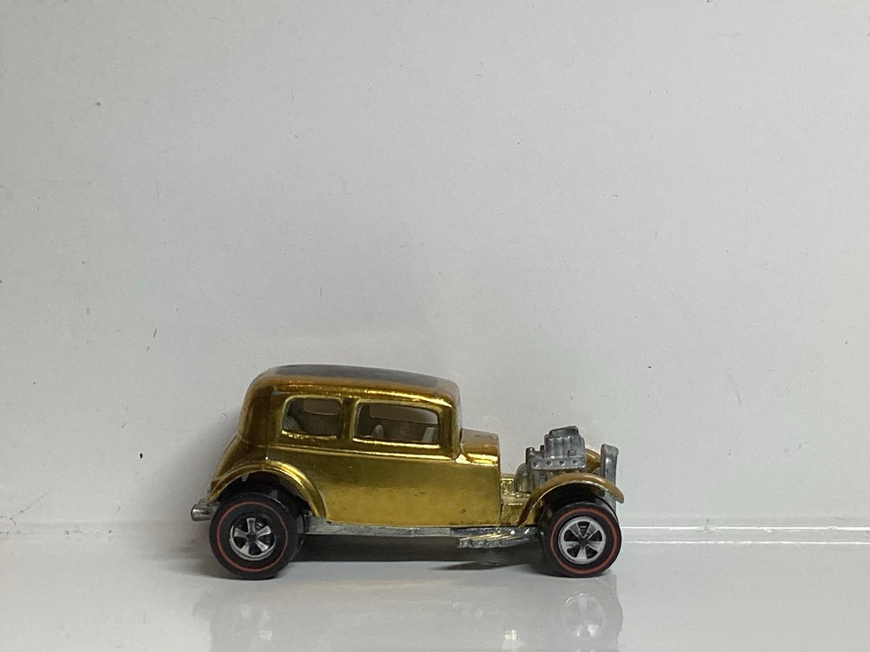 Vintage 1968 Hot Wheel Classic 32 Ford Vicky GOLD, Mattel Inc, EUA  - Imagem 1 de 4