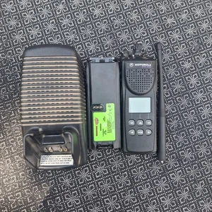 Motorola XTS3000 II VHF 136-174mhz 255ch 5w P25 AES-256 DES-XL/OFB H09KDF9PW7BN - Picture 1 of 7