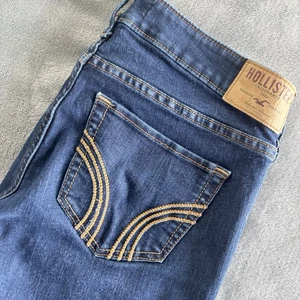 Pantalones de mezclilla Hollister ajustados para mujer azul lavado oscuro talla 3R (26x31) - Imagen 1 de 11
