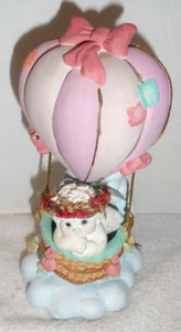 DREAMSICLES ABOVE AND BEYOND ANNAVERSARY FIGURINE 1998 Signed abt 7 x 4 x 3 1/2 - Picture 1 of 3