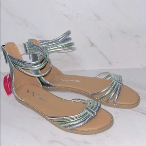 NEW Nina Multicolor Strappy Sandals metallic sz 2 girls - Picture 1 of 4