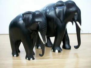 ANTIGUO ÉBANO TALLADO A MANO MADERA ELEFANTES TORO CON VACA - Imagen 1 de 4