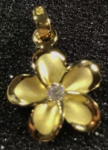 Hawaiian 13mm Plumeria Flower Gold 925 Sterling Silver Pendent - Picture 1 of 1
