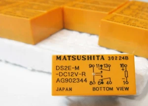 3x Relay DS2E-M MATSUSHITA - 30224B - Genuine NOS Japan Part - Picture 1 of 3