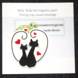 Needle Minder for Cross Stitch Needle Keep Magnetic Kitty Love - Picture 1 of 2