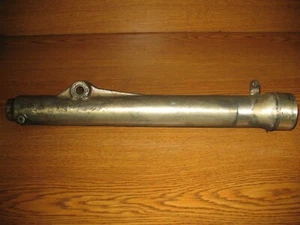 1981 DR500 LOWER LEFT FORK CASE OUTER TUBE SUZUKI DR 500 51140-37400 - Bild 1 von 8