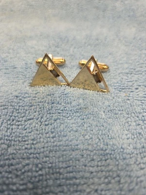 Shields Cuff Links, Vintage. Amethyst Stone, Goldtone. - Image 1 of 2