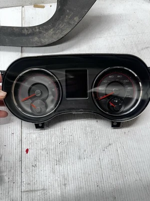 Cuadro de instrumentos velocímetro Dodge Charger 2011-2014 200 k millas P05091771 T29 Foto 1 de 4