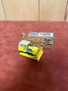 Matchbox Lesney No.64 1979 Caterpillar Bulldozer W/ Original Box England - Picture 1 of 8