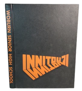 1971 Woburn High School Yearbook Innitou MA Mass Massachusetts - Picture 1 of 6