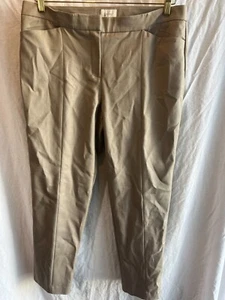 Chicos So Slimming Size 2 Beige Stretch Flat Front EUC - Picture 1 of 5