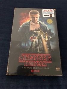 Stranger Things Season 1 DVD Blu Ray 4 Disc Target Limited Edition + Poster Set - Imagen 1 de 2
