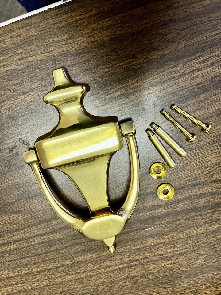 Llamador de puerta Quoizel dorado CAJA ABIERTA Foto 1 de 2