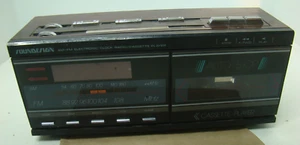 Soundesign AMFM Electronic Clock Radio Cassette Player 3838 WAL Vintage Tested - Picture 1 of 12