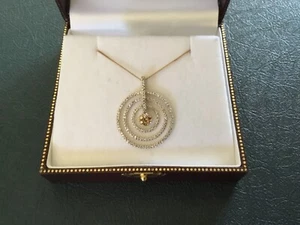 VINTAGE 10K YELLOW WHITE GOLD CHAMPAGNE AND WHITE DIAMONDS CIRCLE NECKLACE - Picture 1 of 4