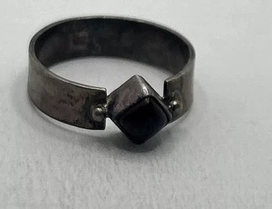 vintage 925 Sterling Silver Red Cabochon Stone Ring Size 7.5 - Picture 1 of 6