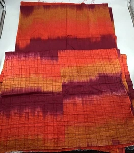Quadratisches Muster rot & orange Stoff - Bild 1 von 3