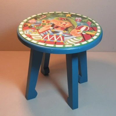 Childs small round painted wooden Christmas Stool with 4 legs - Image 1 of 4