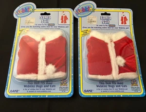 🔥2 Webkinz Katzen & Hunde Kleidung Weihnachtsmann Anzüge mit Code ungeöffnete Pakete Ganz - Bild 1 von 4