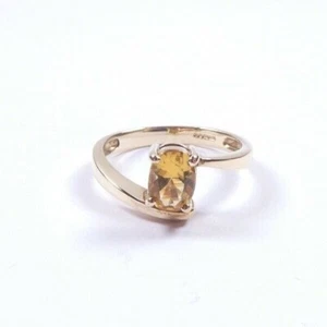 Ring 9 carat yellow gold size N Citrine solitaire on a twist - Picture 1 of 5