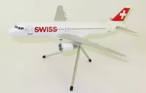 New! LUPA LU077 Swiss International Airlines Airbus A320 - 1:100 scale model - Picture 1 of 2