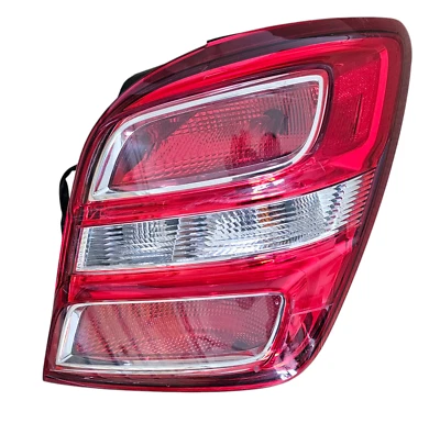 Chevrolet Sonic 2017-2020 lado derecho LED luz trasera conjunto sedán OEM Foto 1 de 4