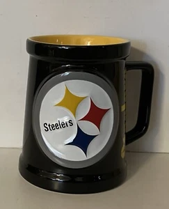 Tazza Pittsburgh Steelers MegaMug Xpres con logo rialzato 3D - licenza ufficiale - Foto 1 di 17