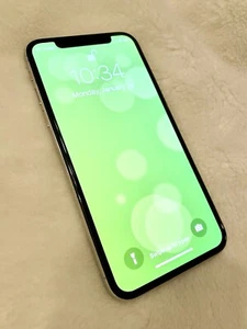 Unlocked Preowned silver apple iphone x 10 64GB excellent condition! - Photo 1 sur 5