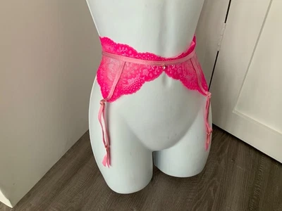 Ann Summers Sexy Lace Suspender Belt - Pink Ombré Size S - Image 1 of 4