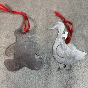 Ornamenti natalizi vintage in metallo argentato orso anatra - Foto 1 di 6