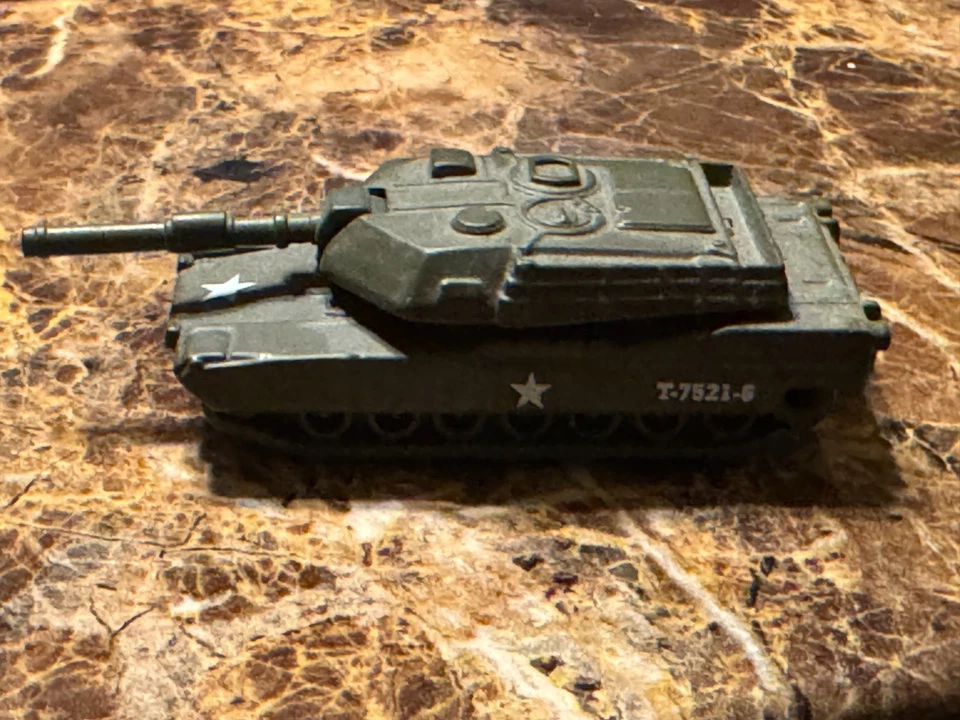 Tanque militar Maisto T-7521-6 fundido a presión Foto 1 de 1