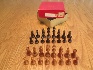 Juego de ajedrez de madera vintage - marrón claro y marrón oscuro - Imagen 1 de 24