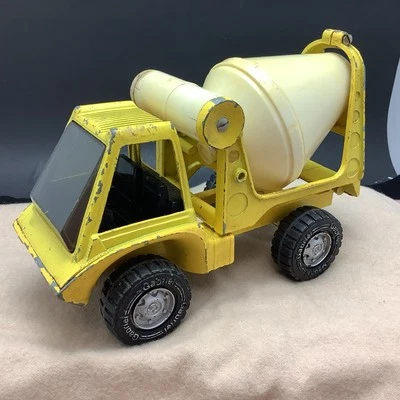 Camión de construcción infantil vintage juguete 1975 Gabriel mezclador de cemento Foto 1 de 4