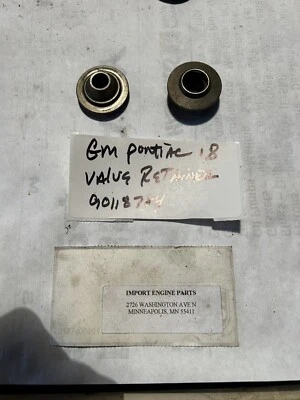RETENEDOR DE VÁLVULAS USADO PARA PONTIAC SUNBIRD 1.8 OHC 1982-1986 90118784 **USADO** Foto 1 de 2
