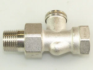 COSMO BASIC RÜCKLAUFVERSCHRAUBUNG 1/2" DG HEIZKÖRPERVERSCHRAUBUNG CRLVB1515D - Bild 1 von 1