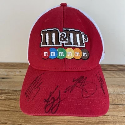 Gorra de carreras Nascar M&M’s Kyle Busch #18 New Era 39Thirty ajustada M/L autógrafo Foto 1 de 4