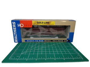 Walthers HO Canadian 50' Bulkhead Flatcar DWP(DWC) +Custom Pipe Load & Weathered - Picture 1 of 9