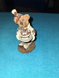 Boyds Bears and Friends Figurine 1995 Birthday Cake 2275 - Picture 1 of 5