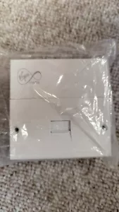 VIRGIN TELEPHONE MASTER SOCKET NTE5A MAIN BT VIRGIN MEDIA CONNECTION BOX NTE5 - Imagen 1 de 2